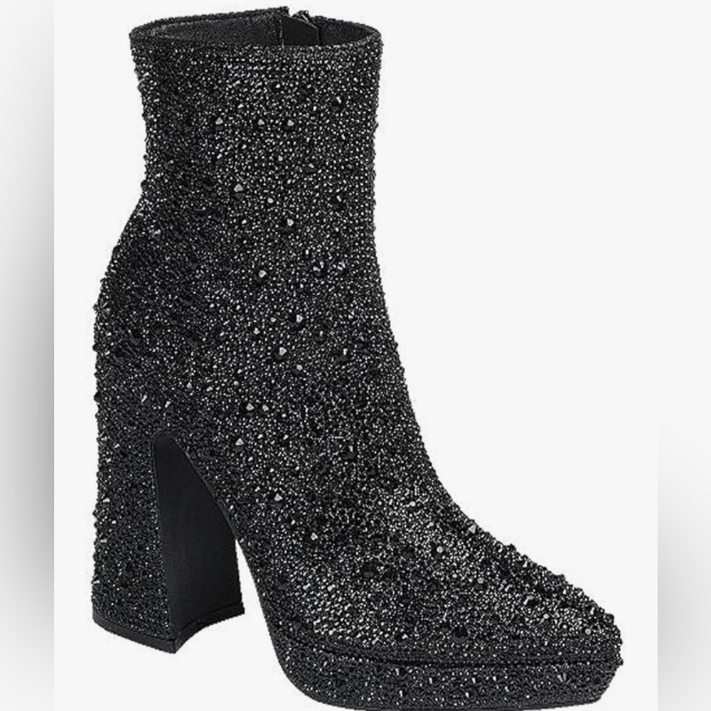 Elegant Black Ankle Boots